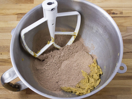 Chocolate_Mint_Cupcakes_howto_web Chocolate_Mint_Cupcakes_howto_web